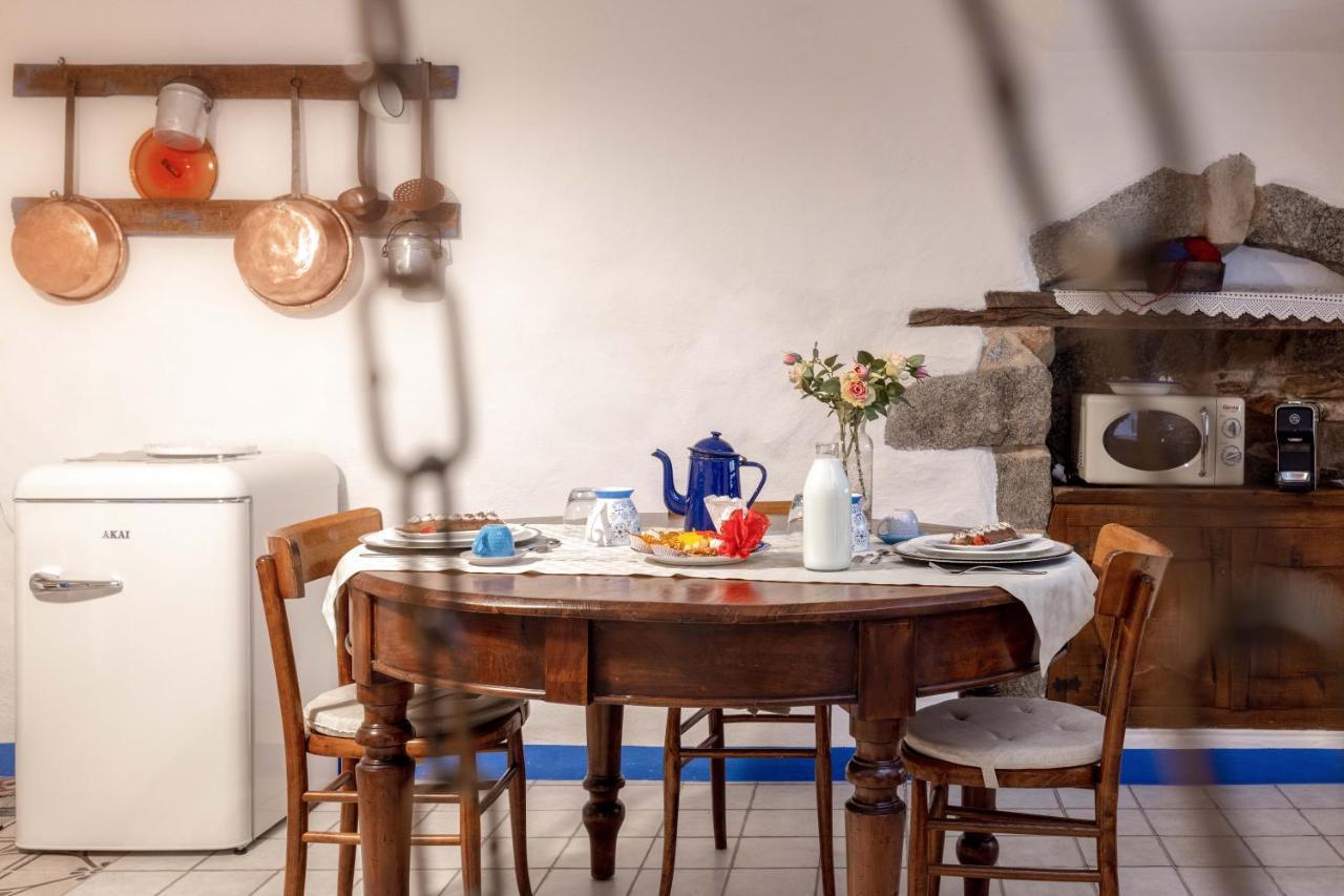 Casa Masini Bed & Breakfast Fonni Exterior photo
