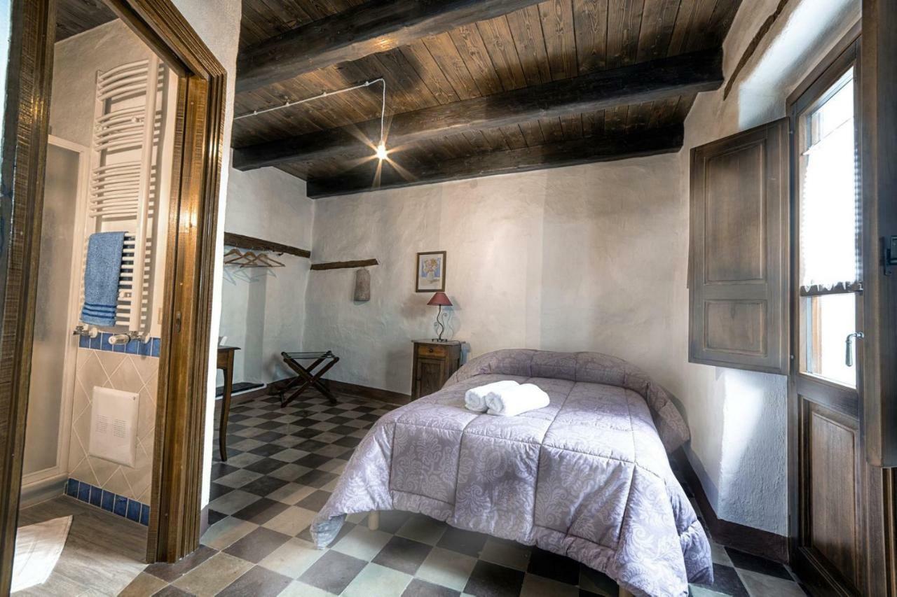 Casa Masini Bed & Breakfast Fonni Exterior photo